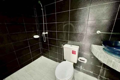 Immobilie in Ban Ratsada, Thailand 42 m2 № 144529 - Foto 3