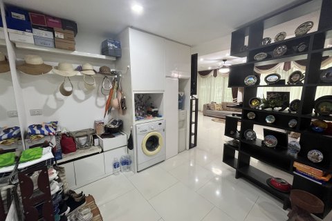 Condominio de 3 dormitorios en Pattaya, Tailandia № 123108 - foto 3