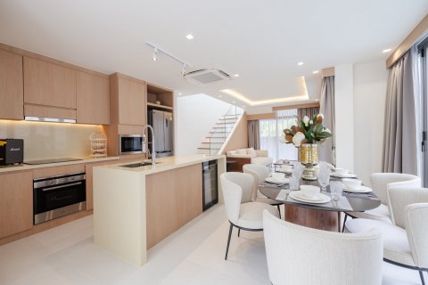 Chalet de 3 dormitorios en Bang Tao, Tailandia № 78688 - foto 14