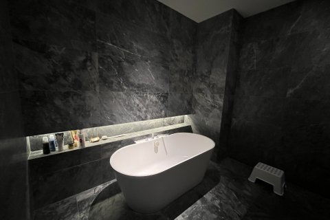 Apartamento de 2 dormitorios en Bangkok, Tailandia № 82106 - foto 13