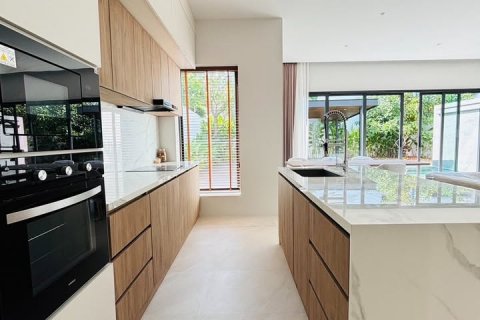 Propiedad 353 m2 en Rawai, Tailandia № 144531 - foto 4