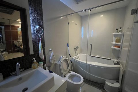 Condominio de 2 dormitorios en Pattaya, Tailandia № 130108 - foto 11