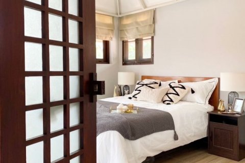 Casa de 3 dormitorios en Pattaya, Tailandia № 81251 - foto 9