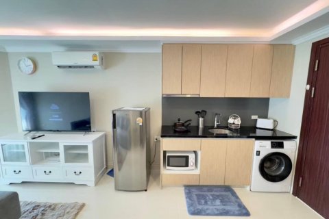 Condo in Pattaya, Thailand, 1 bedroom № 130789 - photo 8