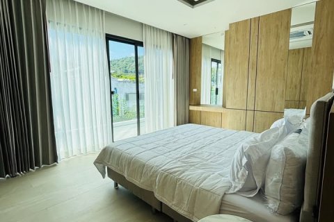 Propiedad 353 m2 en Rawai, Tailandia № 144531 - foto 7