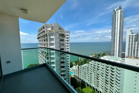 Studio dans le Condo à Pattaya, Thaïlande à Wong Amat Tower  № 121058
