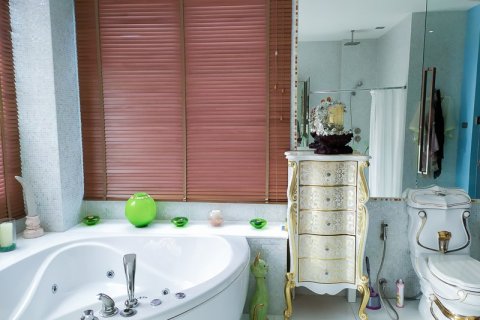 Condominio de 3 dormitorios en Pattaya, Tailandia № 125069 - foto 12