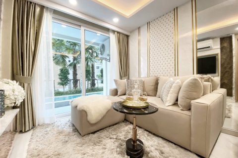 Квартира в Dusit Grand Park 2на Пляж Джомтьен, Паттайя, Таиланд с 2 комнатами  № 83581