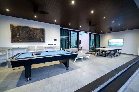 Chalet de 6 dormitorios en Pattaya, Tailandia № 126940 - foto 2