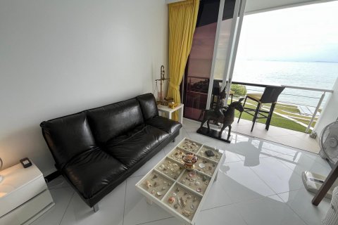 Condominio de 3 dormitorios en Pattaya, Tailandia № 133124 - foto 3