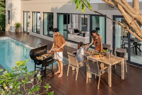 Casa de 4 dormitorios en Pattaya, Tailandia № 126729 - foto 3