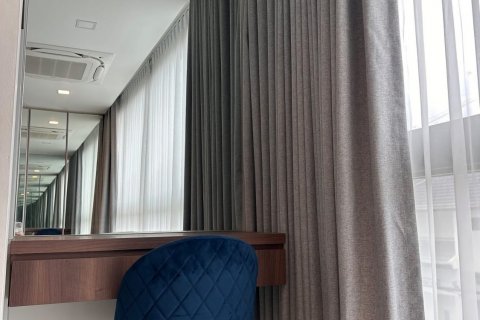 Sobre plano Serenity Residence Jomtien en Chon Buri, Tailandia № 37135 - foto 11