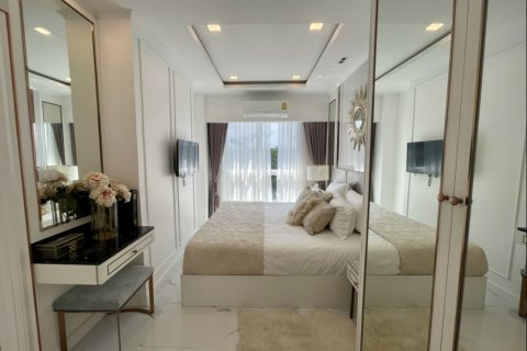 Condominio de 2 dormitorios en Pattaya, Tailandia № 130639 - foto 11