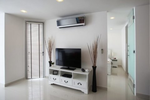 Eigentumswohnung in Pattaya, Thailand, 1 Schlafzimmer № 130576 - Foto 2