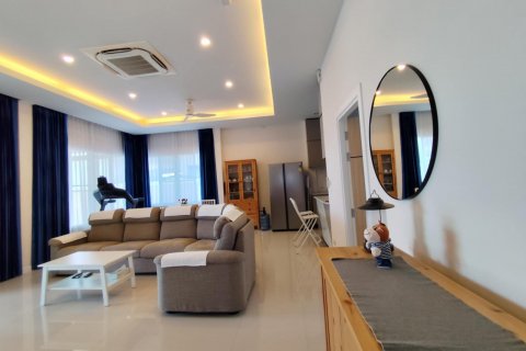 Casa de 3 dormitorios en Bang Lamung, Tailandia № 121291 - foto 10