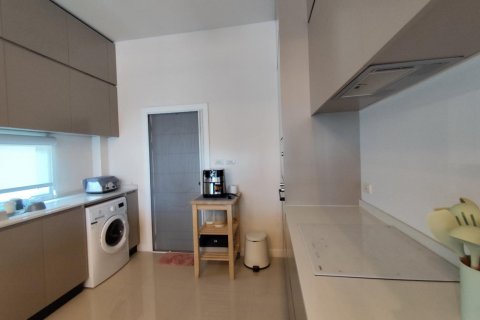 Casa de 3 dormitorios en Bang Lamung, Tailandia № 121291 - foto 12