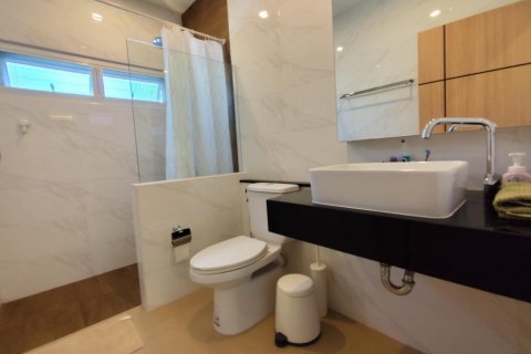 Casa de 3 dormitorios en Bang Lamung, Tailandia № 121291 - foto 21