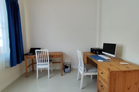 Casa de 3 dormitorios en Bang Lamung, Tailandia № 121291 - foto 23