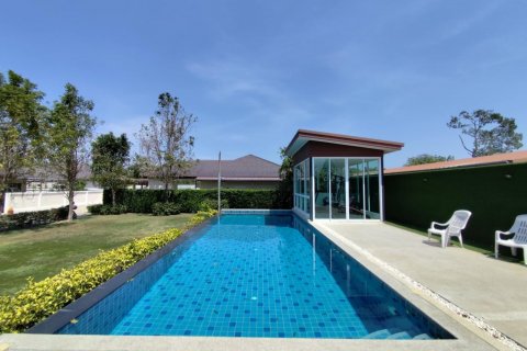 Casa de 3 dormitorios en Bang Lamung, Tailandia № 121291 - foto 25