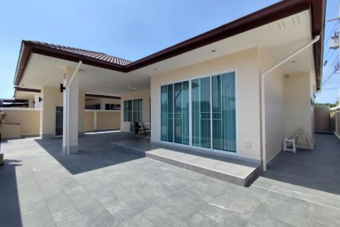 Casa de 3 dormitorios en Bang Lamung, Tailandia № 121291 - foto 4