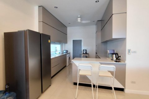 Casa de 3 dormitorios en Bang Lamung, Tailandia № 121291 - foto 8
