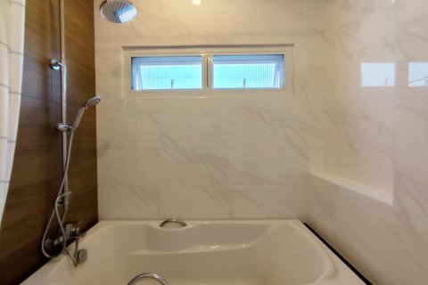 Casa de 3 dormitorios en Bang Lamung, Tailandia № 121291 - foto 19