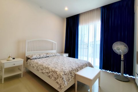Casa de 3 dormitorios en Bang Lamung, Tailandia № 121291 - foto 15