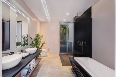 Condominio de 3 dormitorios en Bang Tao, Tailandia № 120829 - foto 16