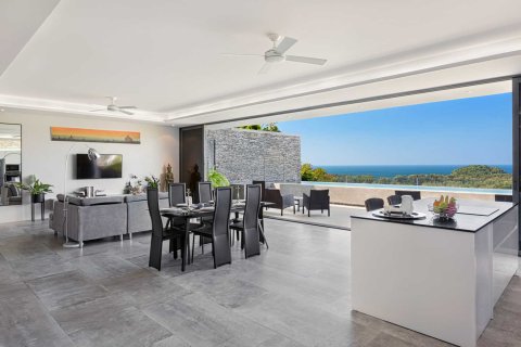 Condominio de 3 dormitorios en Bang Tao, Tailandia № 120829 - foto 3