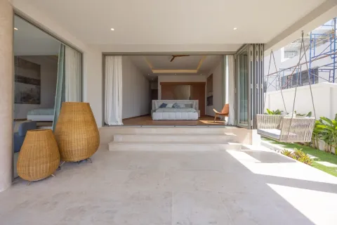 Casa de 5 dormitorios en Layan Beach, Tailandia № 84907 - foto 17