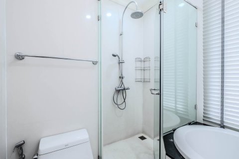 Condominio de 2 dormitorios en Watthana, Bangkok, Tailandia № 124014 - foto 7