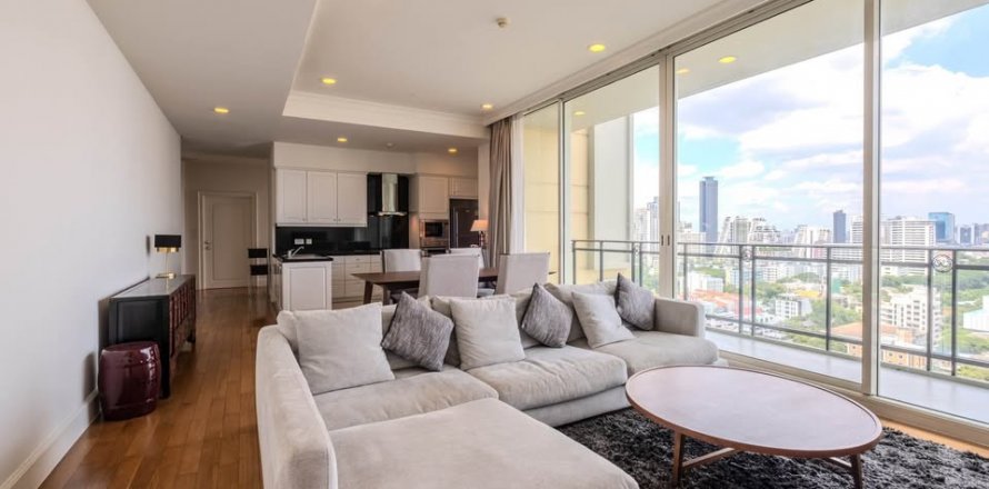 Condominio de 2 dormitorios en Watthana, Bangkok, Tailandia № 124014