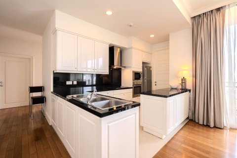Condominio de 2 dormitorios en Watthana, Bangkok, Tailandia № 124014 - foto 3