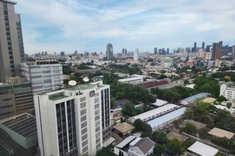 Condominio de 2 dormitorios en Phaya Thai, Bangkok, Tailandia № 124012 - foto 15