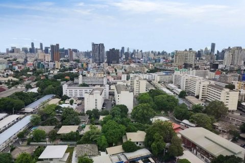 Condominio de 2 dormitorios en Phaya Thai, Bangkok, Tailandia № 124012 - foto 18