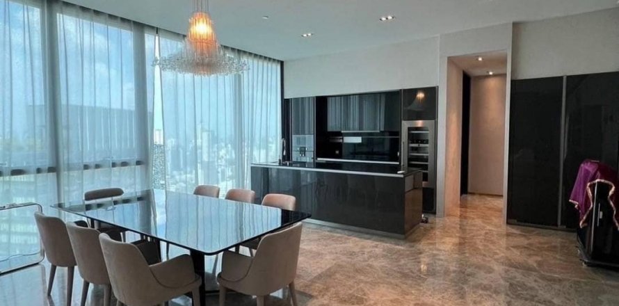 คอนโดมิเนียมในวัฒนา, กรุงเทพฯ, ประเทศไทย, 3 ห้องนอน № 124010