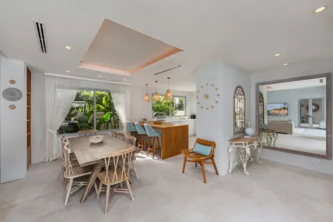 Casa de 5 dormitorios en Bang Tao, Tailandia № 132084 - foto 3