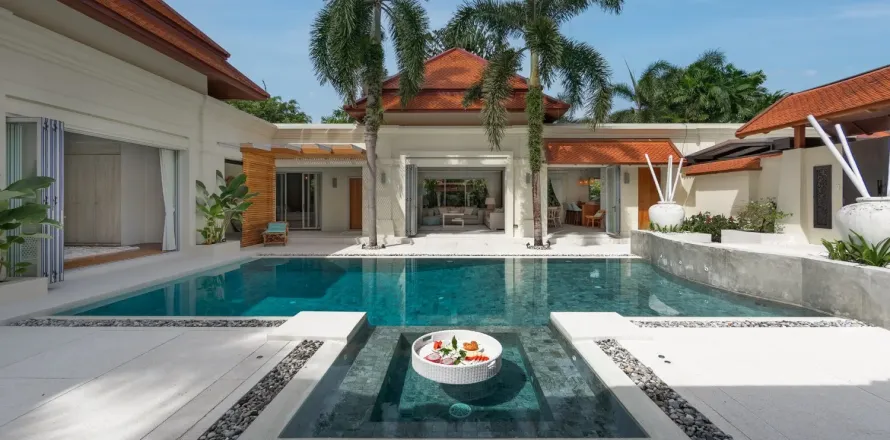Casa de 5 dormitorios en Bang Tao, Tailandia № 132084