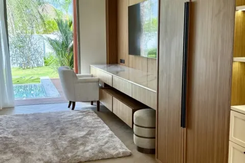 Casa de 4 dormitorios en Bang Tao, Tailandia № 132085 - foto 4
