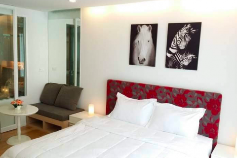 Estudio en el condominio en Watthana, Bangkok, Tailandia № 77086 - foto 3