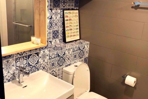 Duplex in Khlong Toei, Bangkok, Thailand 1 bedroom № 77085 - photo 15