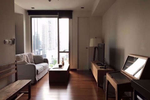 Condominio de 2 dormitorios en Khlong Toei, Bangkok, Tailandia № 77084 - foto 3