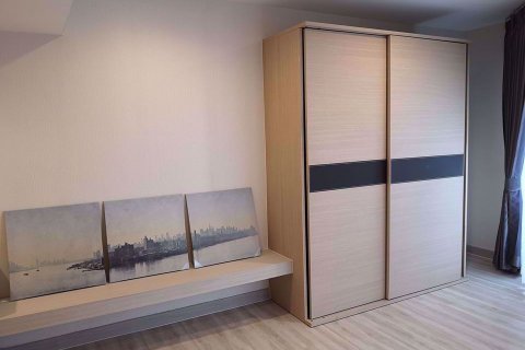 Condominio de 2 dormitorios en Watthana, Bangkok, Tailandia № 77089 - foto 10
