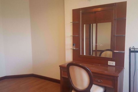 Condo in Bang Na, Bangkok, Thailand, 2 bedrooms № 77083 - photo 9