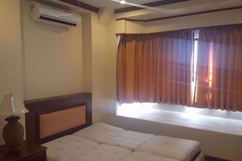 Condo in Bang Na, Bangkok, Thailand, 2 bedrooms № 77083 - photo 8