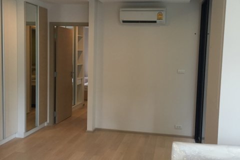 Condominio de 1 dormitorio en Bangkok, Tailandia № 144112 - foto 5