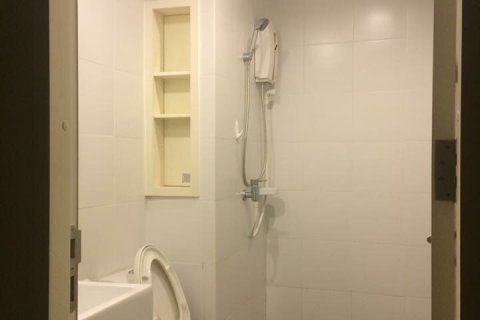 Condominio de 2 dormitorios en Bangkok, Tailandia № 144113 - foto 8