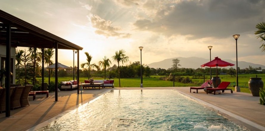 Casa de 7 dormitorios en Chiang Mai, Tailandia № 101685