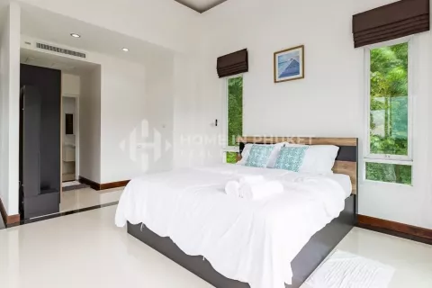 Casa de 5 dormitorios en Kamala, Tailandia № 131011 - foto 20
