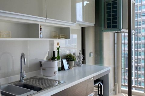 Condominio de 1 dormitorio en Bangkok, Tailandia № 132676 - foto 3